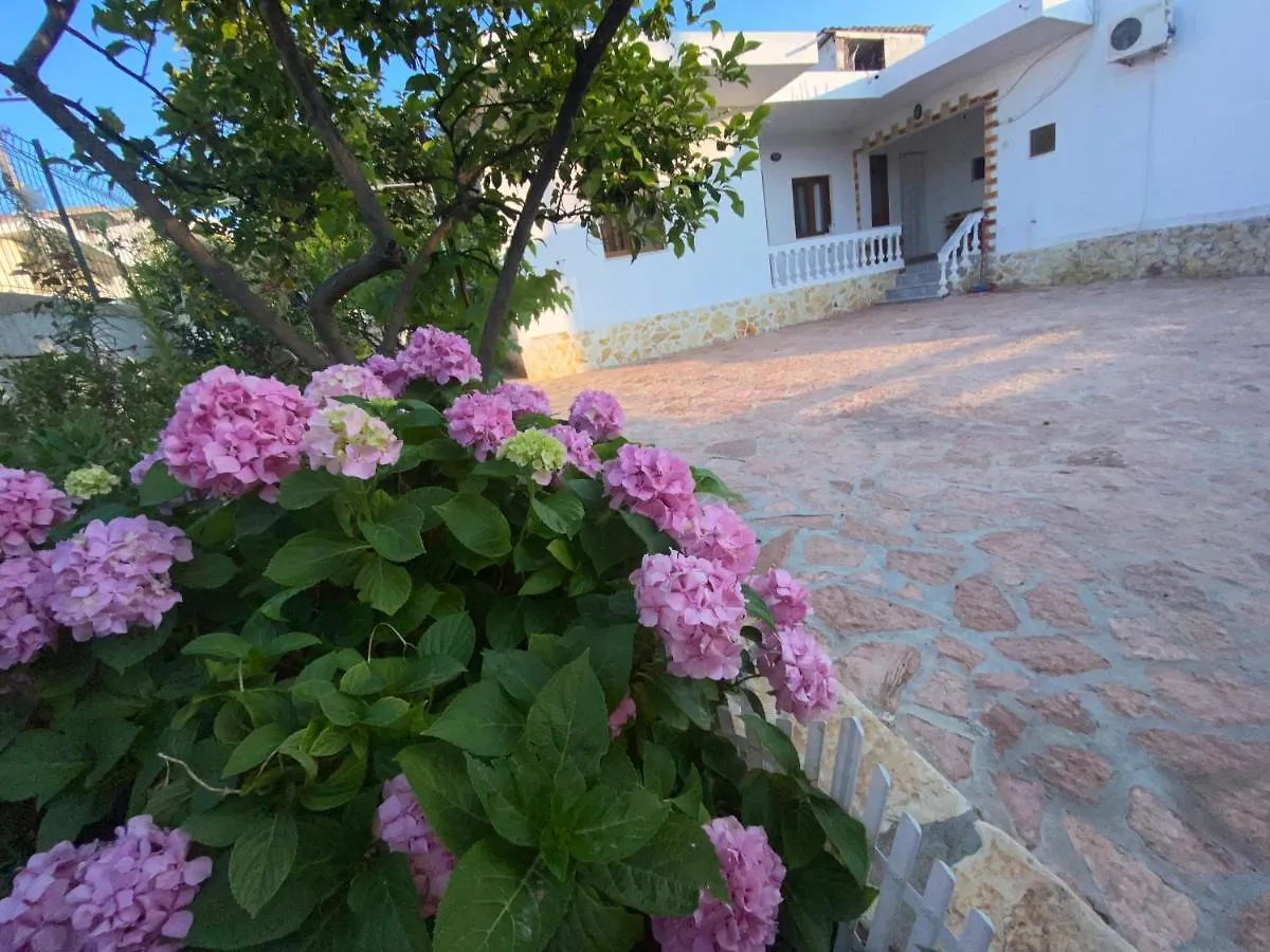 קסאמיל Vila Tani מלון דירות